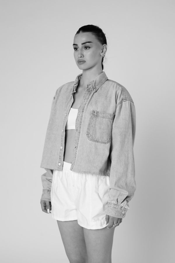 Slide View: 3: Rework Chambray Waist Crop Button Down Shirt  005