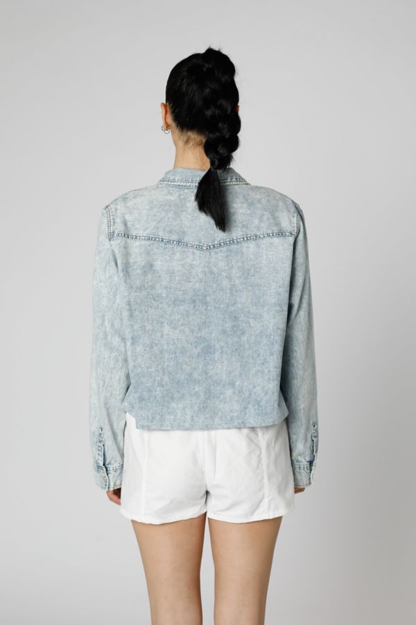 Slide View: 3: Rework Chambray Waist Crop Button Down Shirt 002