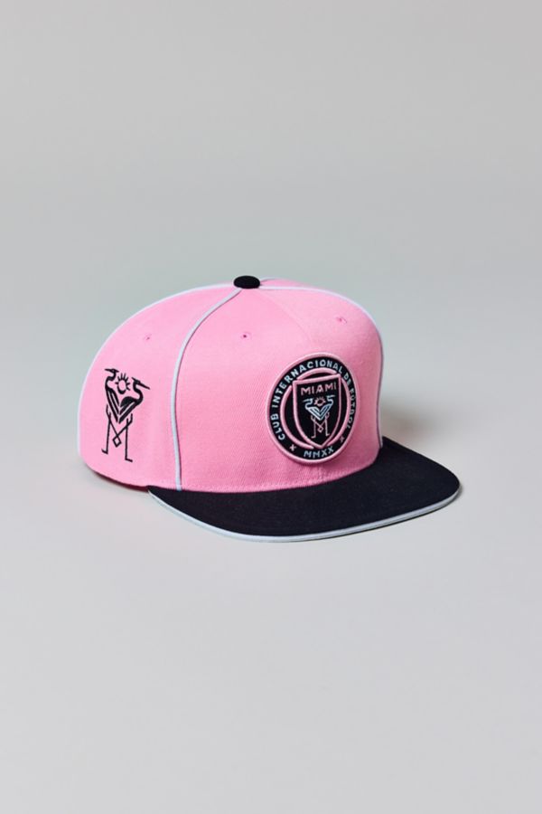 Slide View: 1: Mitchell & Ness MLS Inter Miami CF Snapback Hat