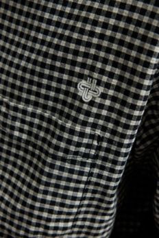 Slide View: 4: UO Check Pattern Cut-Off Oxford Shirt