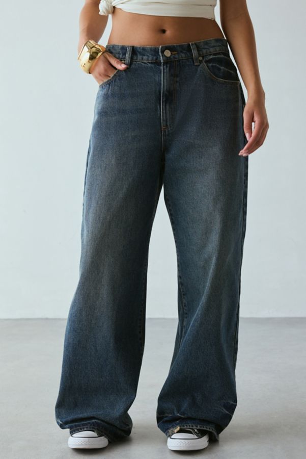 Slide View: 2: Abrand Cory 95 Laced Mid-Rise Super Baggy Jean