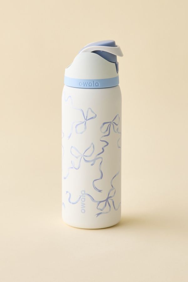 Slide View: 6: Owala UO Exclusive FreeSip 32 oz Bow Water Bottle