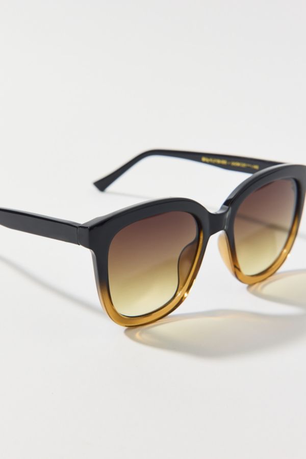 Slide View: 3: A.Kjaerbede Billy Oversized Sunglasses