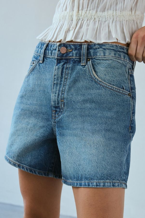 Slide View: 3: BDG Indie Relaxed Denim Short