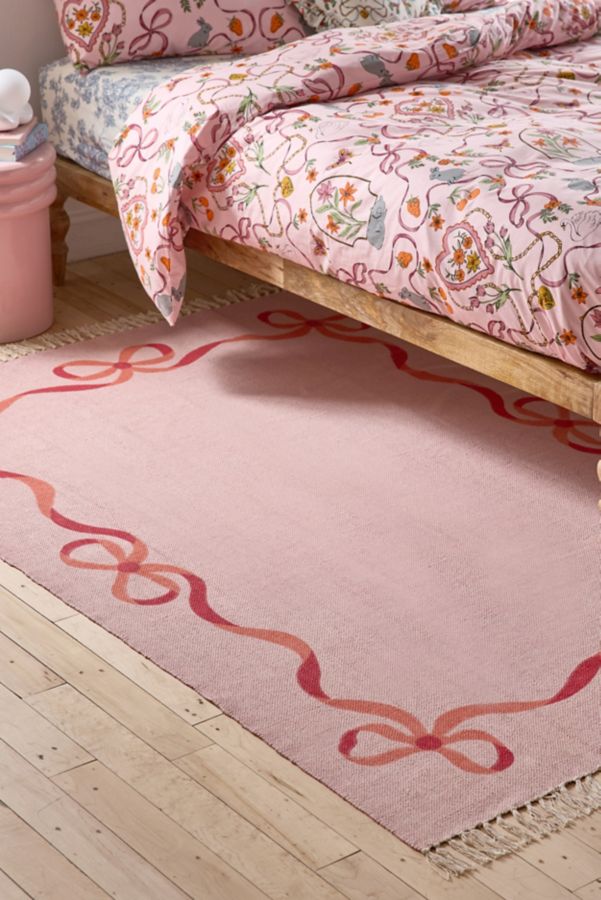 Slide View: 2: Lacey Bows Unbrushed Printed Rug