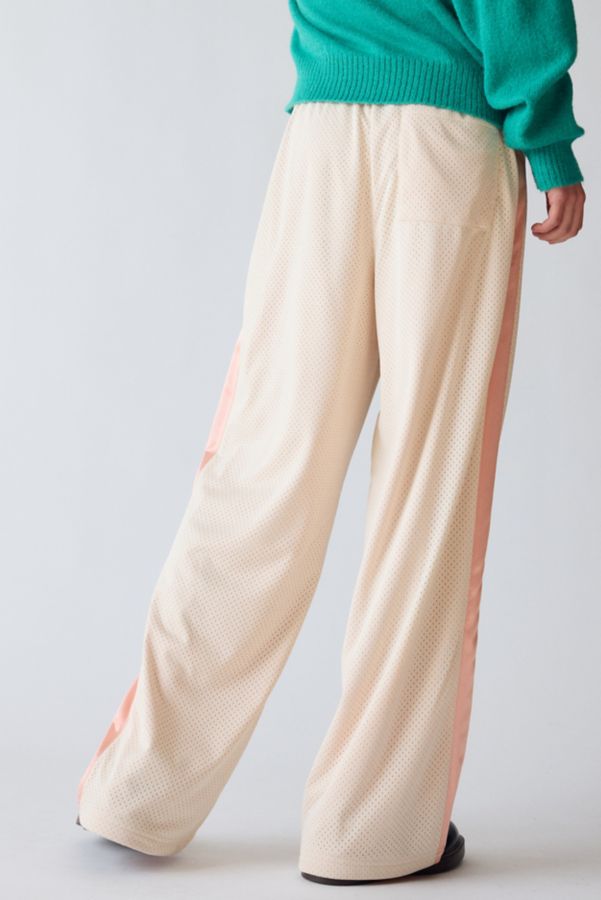 Slide View: 2: UO Miles 2000s Relaxed Mesh Track Pant