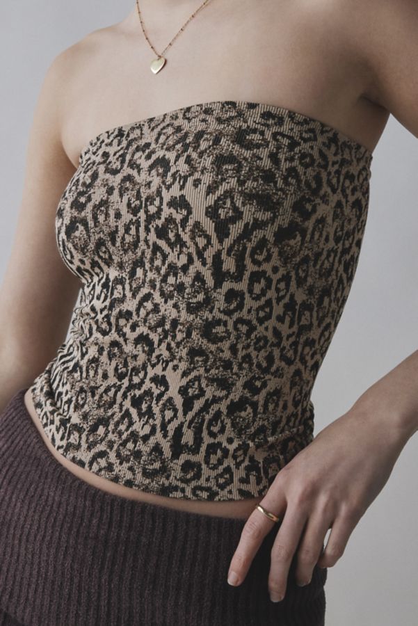 Slide View: 2: Out From Under Leopard Print Seamless Knit Tube Top