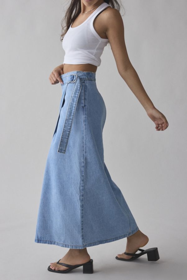 Slide View: 2: Levi's® Column Wrap Denim Midi Skirt