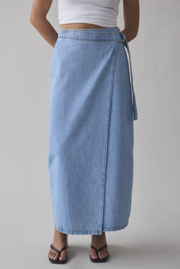 Slide View: 1: Levi's® Column Wrap Denim Midi Skirt