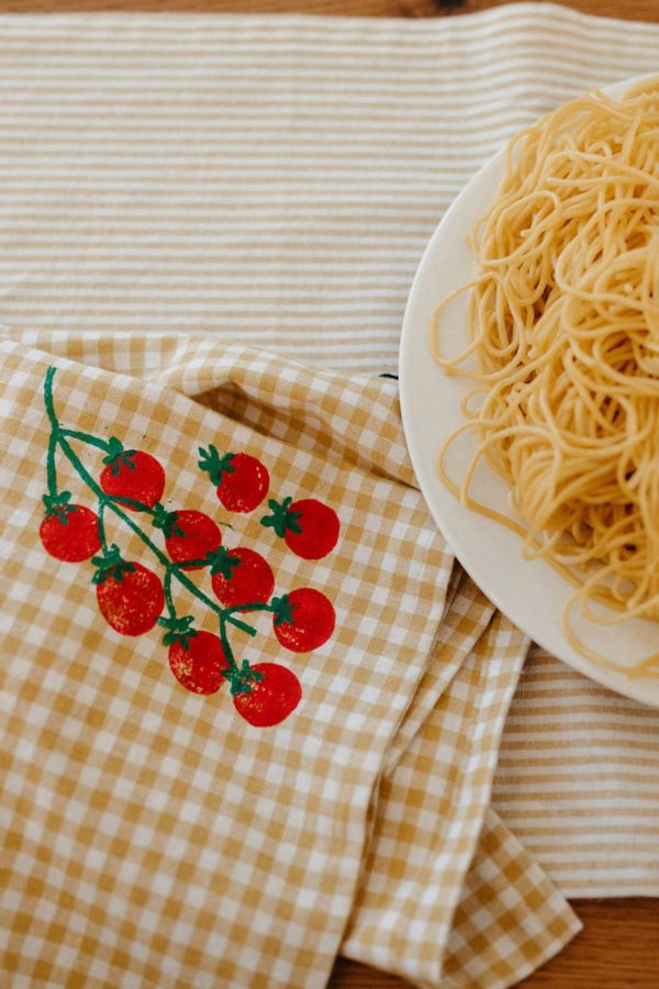 Slide View: 1: Julie Peach Block Printed Gingham Tomato Napkin Set