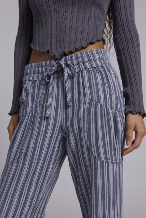 Slide View: 4: Kimchi Blue Simone Linen-Blend Flare Pant