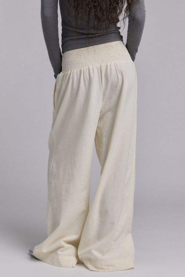 Slide View: 2: Kimchi Blue Caroline Smocked Wide Leg Linen-Blend Pant