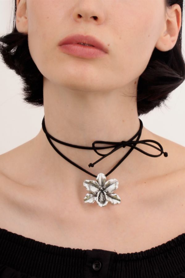 Slide View: 1: Velvet Luna Lily Suede Choker Necklace