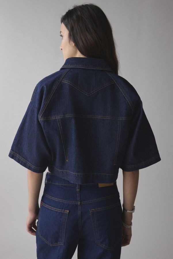 Slide View: 4: UO Scarlet Short Sleeve Boxy Denim Jacket