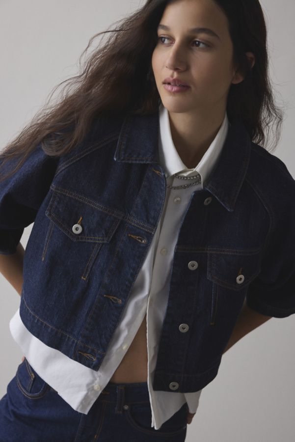 Slide View: 1: UO Scarlet Short Sleeve Boxy Denim Jacket