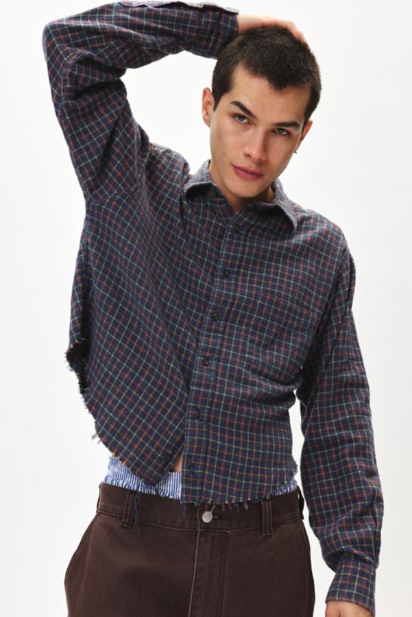 Slide View: 1: Urban Renewal Remade Cropped Hem Flannel Shirt