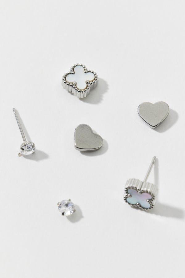 Slide View: 1: Waterproof Heart And Clover Stud Earring Set