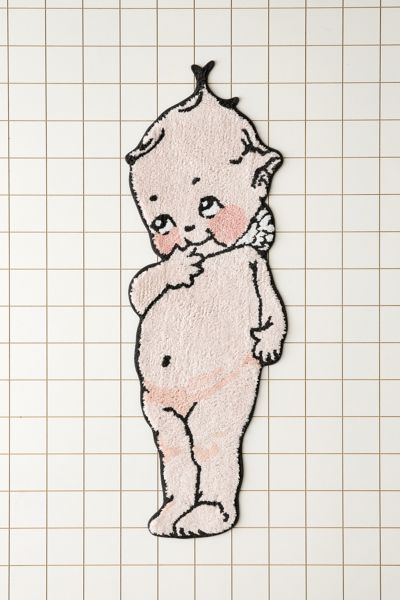 Tapis de Bain Coureur Capitonné Chérubin Kewpie Exclusif UO