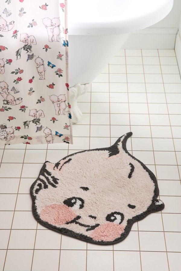 Slide View: 1: Kewpie UO Exclusive Cherub Shaped Tufted Bath Mat