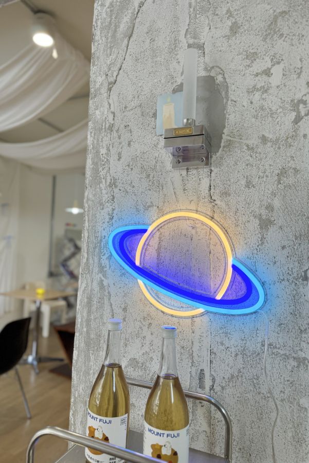 Slide View: 1: Echo Neon Saturn Neon Sign