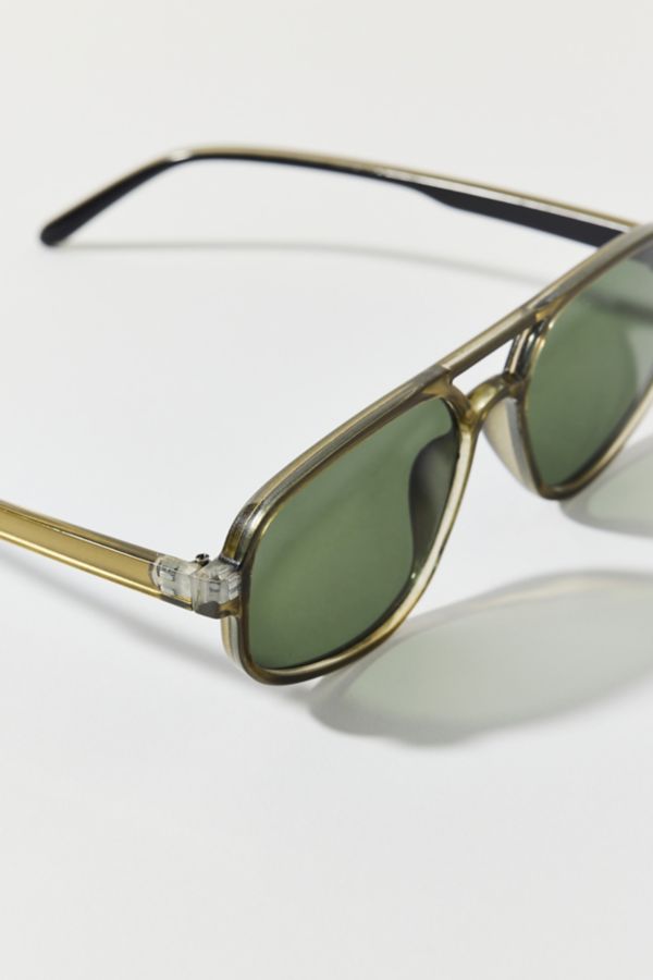 Slide View: 2: UO Essential Plastic Aviator Sunglasses