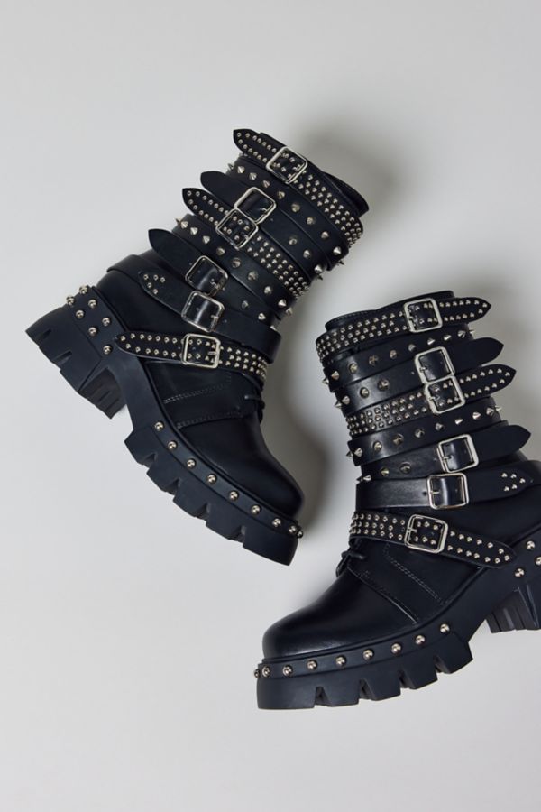 Slide View: 1: Azalea Wag Winola Studded Boot