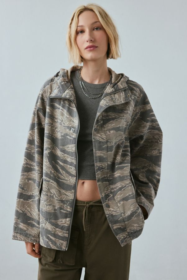 Slide View: 1: Veste Utilitaire Cammy Camo Shell BDG