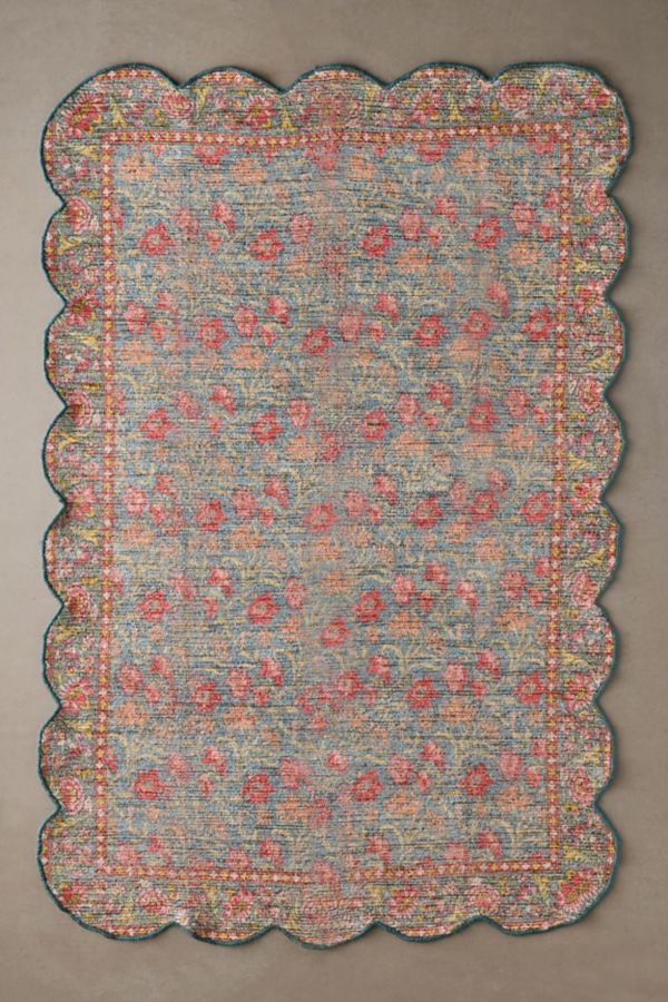 Slide View: 1: In Bloom Floral Scallop Printed Rug