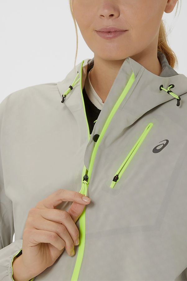 Slide View: 3: ASICS Fujitrail Waterproof Windbreaker Running Jacket