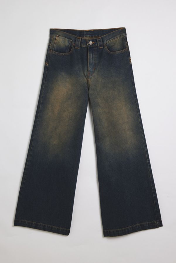 Slide View: 2: BDG Cone Relaxed Fit Jean