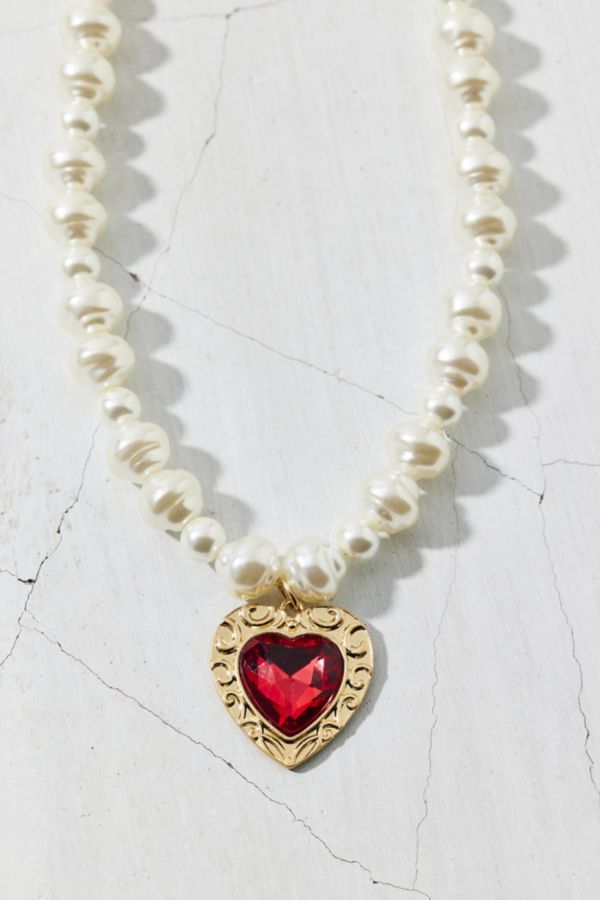 Slide View: 3: Aphrodite Rhinestone Heart Pearl Necklace