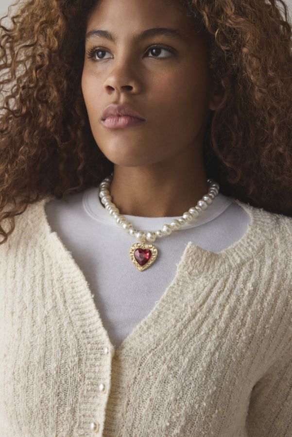 Slide View: 1: Aphrodite Rhinestone Heart Pearl Necklace