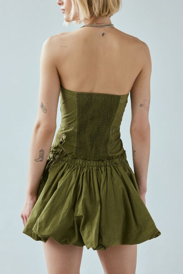 Slide View: 4: UO Rex Strapless Cargo Bubble Hem Mini Dress