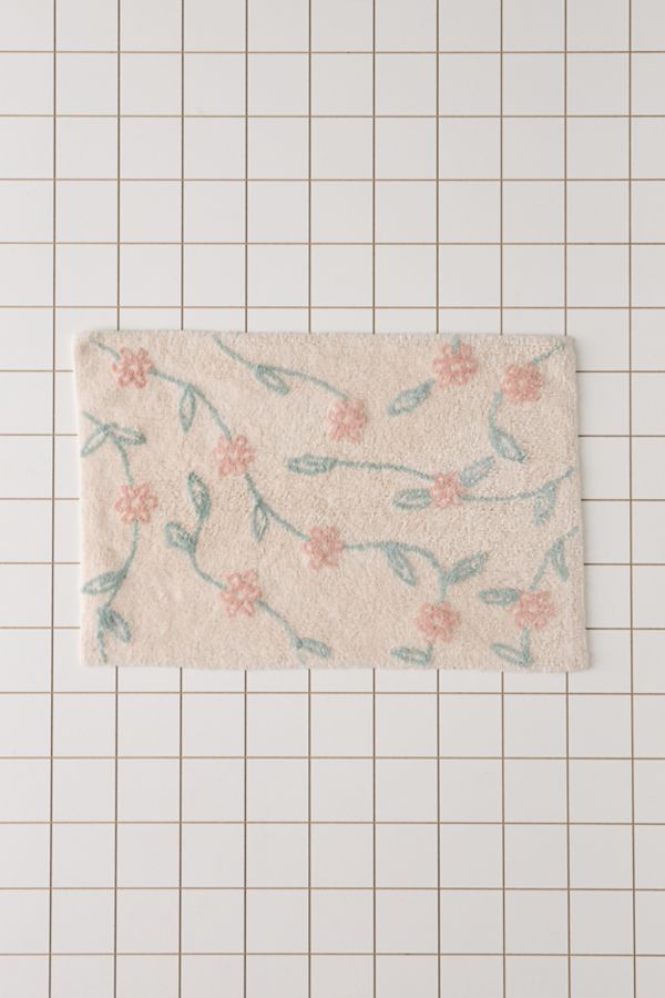 Slide View: 2: Falling Vines Floral Tufted Bath Mat