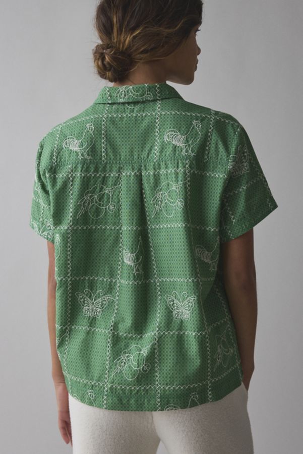 Slide View: 4: BDG Nash Embroidered Souvenir Short Sleeve Button-Down Shirt