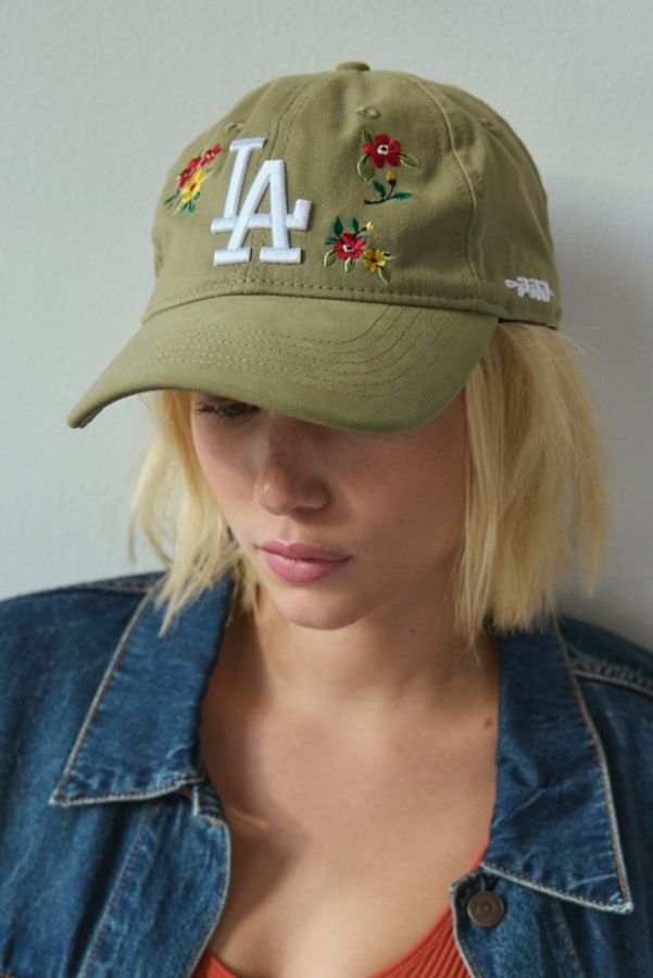 Slide View: 1: Pro Standard LA Dodgers Floral Embordered Baseball Hat