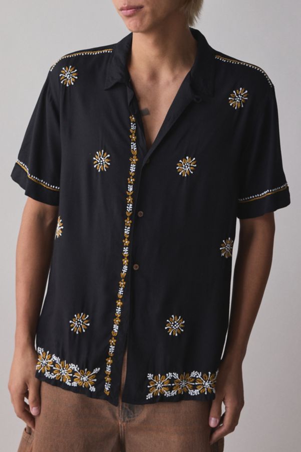 Slide View: 4: Raga Man Atharv Short Sleeve Shirt