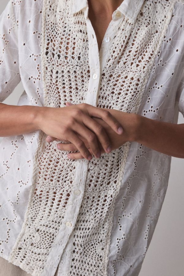 Slide View: 1: Raga Man Riian Crochet Panel Short Sleeve Shirt