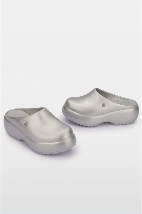 Slide View: 3: Melissa Free Platform Clog