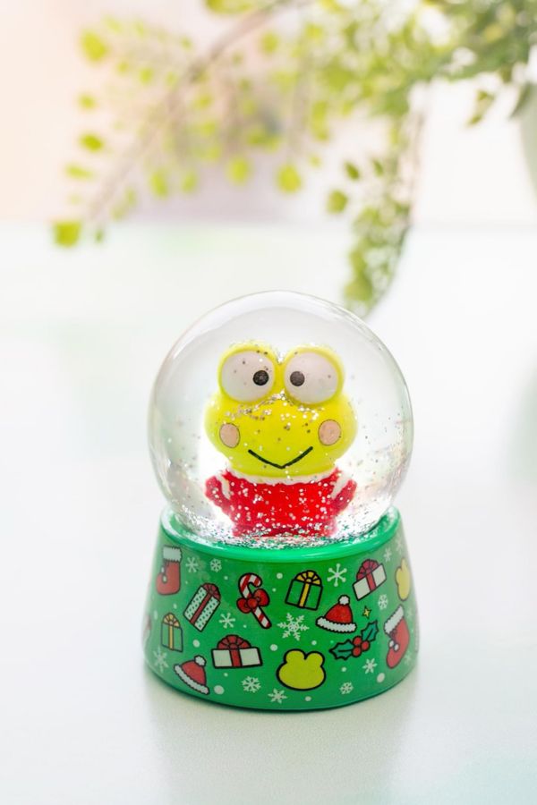 Slide View: 2: Sanrio and Friends Mini Holiday Snow Globe