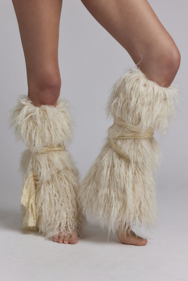 Slide View: 2: Fluffy Furry Textured Leg Warmer