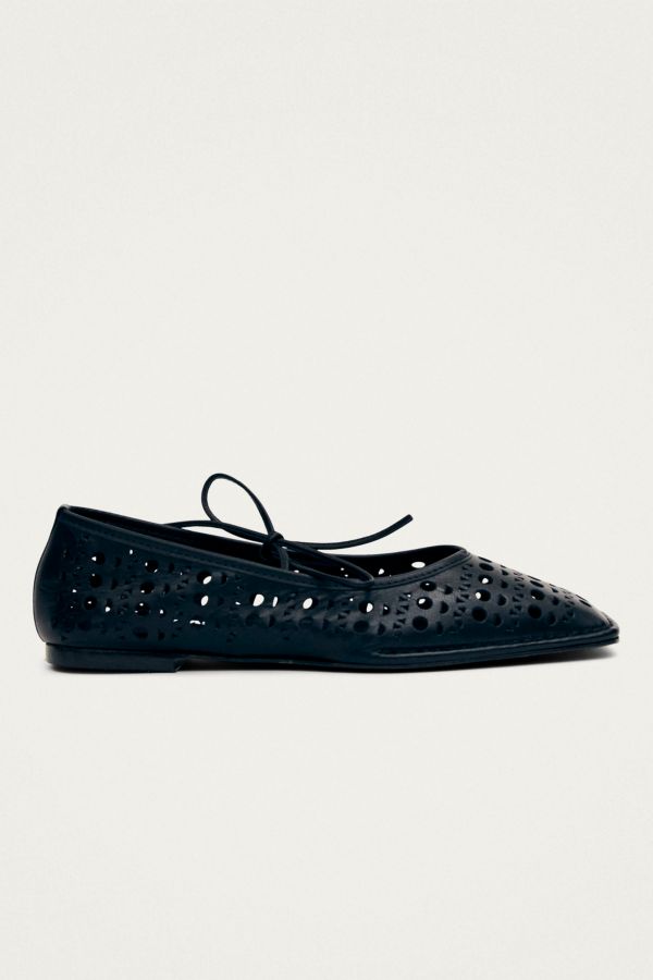 Slide View: 1: ALOHAS Sway Slit Leather Ballet Flat