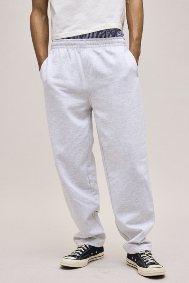 Slide View: 1: UO Uniform Relaxed Fit Sweatpant