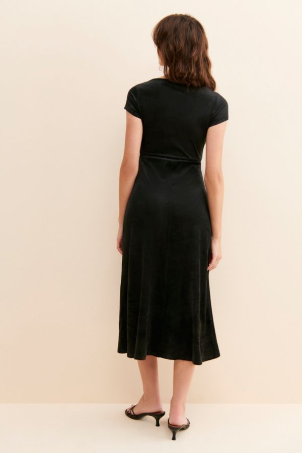 Slide View: 2: NSR Liza Velvet Dress