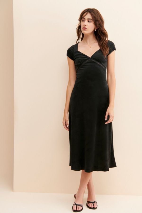 Slide View: 4: NSR Liza Velvet Dress