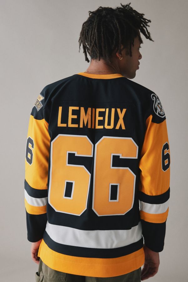 Slide View: 2: Mitchell & Ness NHL Pittsburgh Penguins 1991-92 Mario Lemieux Hockey Jersey