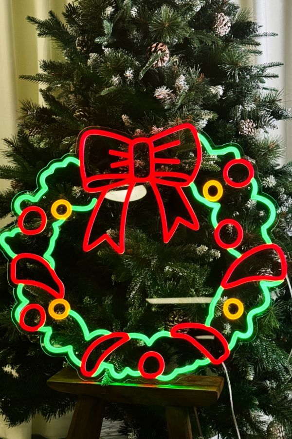 Slide View: 2: Echo Neon Christmas Wreath Neon Sign