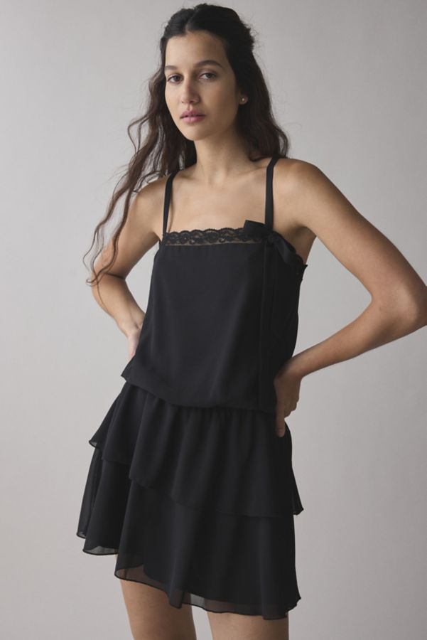 Slide View: 1: Motel Wasinah Tiered Chiffon Lace Trim Mini Dress