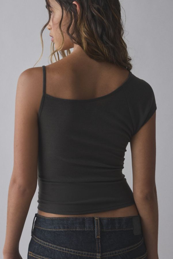 Slide View: 4: UO Daria Asymmetrical One-Shoulder Cropped Top