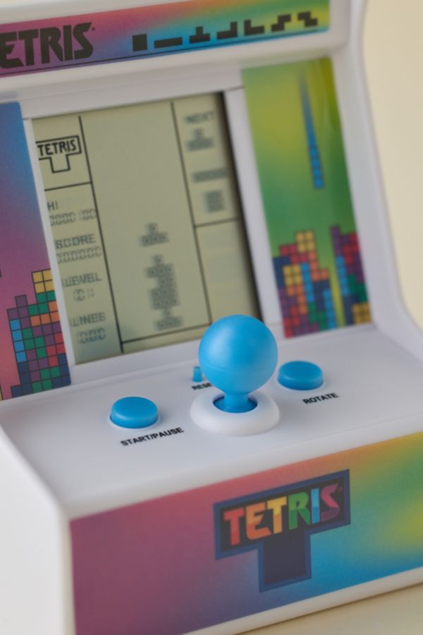 Slide View: 3: Retro Desktop Arcade Game